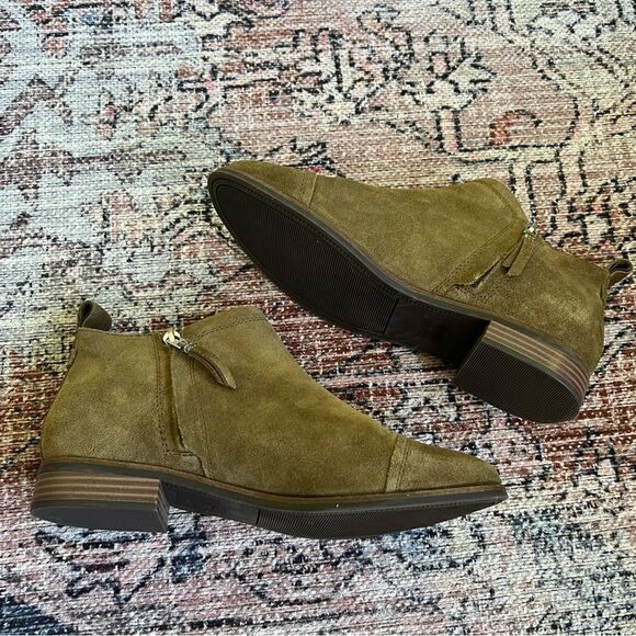 Toms Reese Olive Green Suede Ankle Boots Side Zipper Size 8.5 - Picture 6 of 12